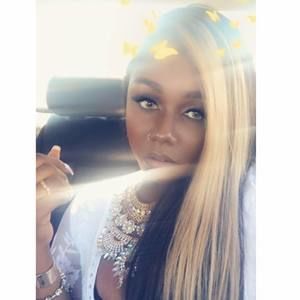 Meet your Posher, Natalie